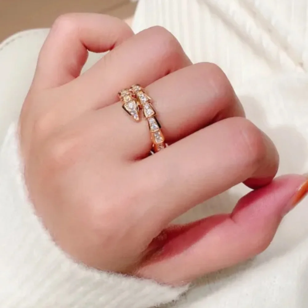 New Beautiful 18k Yellow Gold Over Silver White Sapphires Ring